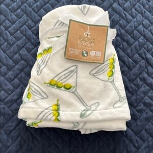 2pk Deborah Connolly White Martini Print Hand Towels
